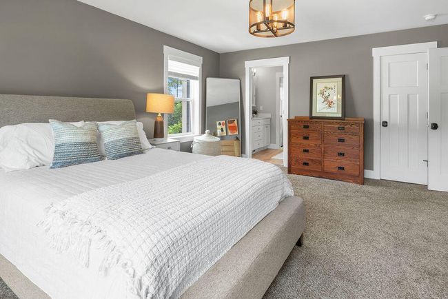 474 Park Court, House other with 4 bedrooms, 3 bathrooms and null parking in Hartland WI | Image 12