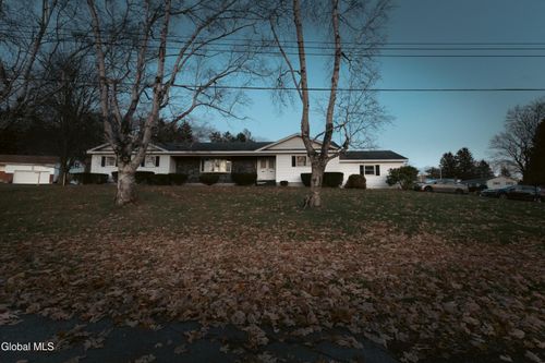 106 Country Ridge Ct, Amsterdam, NY, 12010-7536 | Card Image