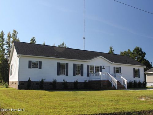 914 Church St, Navassa, NC, 28451-9795 | Card Image