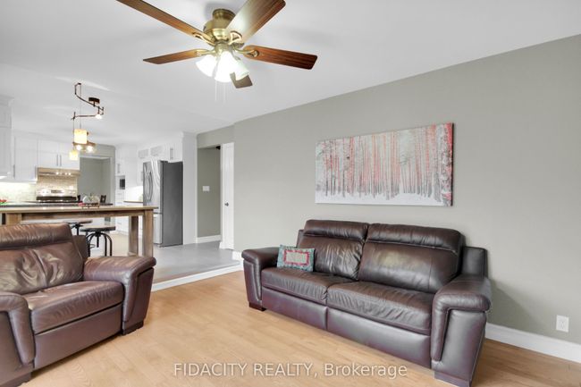 6657 Bluebird St, House other with 3 bedrooms, 3 bathrooms and 4 parking in Kars ON | Image 25