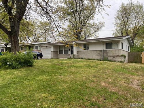 10606 Kilbourn Dr, Saint Louis, MO, 63136-5702 | Card Image