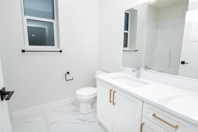 5 - 46450 Bedford Pky, House other with 5 bedrooms, 2 bathrooms and 4 parking in Chilliwack BC | Image 29