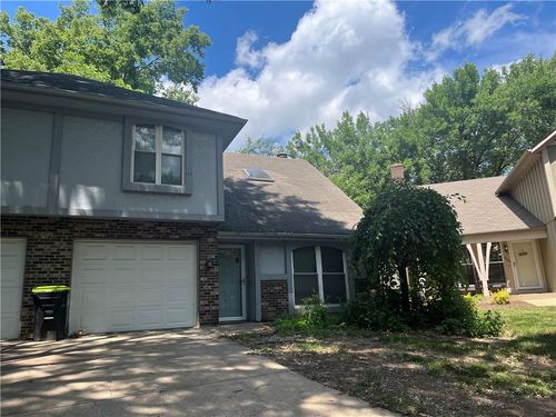 8575 Wedd St, Overland Park, KS, 66212-4631 | Card Image