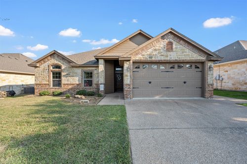 9916 Houston Dr, Waco, TX, 76712-8966 | Card Image