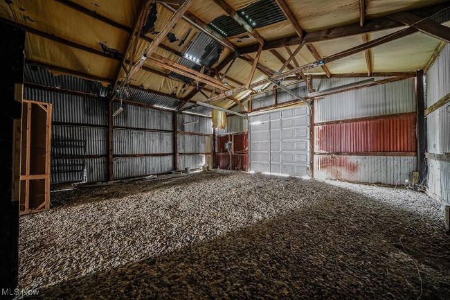 View of barn | Image 17