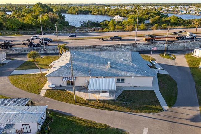 Clubhouse | Image 42