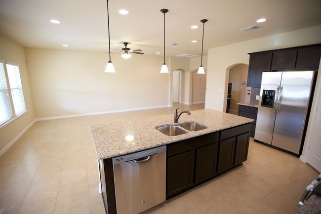 621 Joppa Rd, House other with 3 bedrooms, 2 bathrooms and 2 parking in Leander TX | Image 5