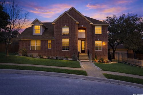 18110 Cougar Blf, San Antonio, TX, 78258-3432 | Card Image