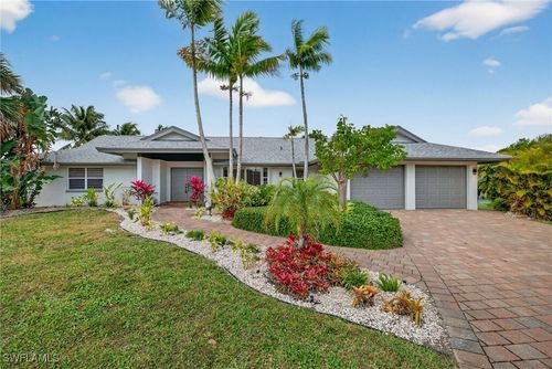 8-2341 Mayfield Ct, NAPLES, FL, 34105-2534 | Card Image