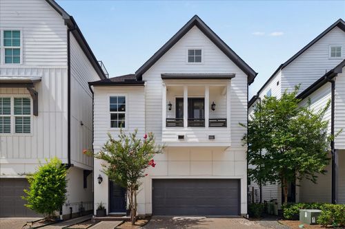 3410 Timbergrove Heights St, Houston, TX, 77008-6473 | Card Image