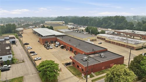 15317 Chatfield Ave, Cleveland, OH, 44111-4301 | Card Image