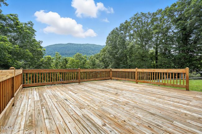 1704 Wildcat Rd, House other with 4 bedrooms, 3 bathrooms and null parking in Big Stone Gap VA | Image 9