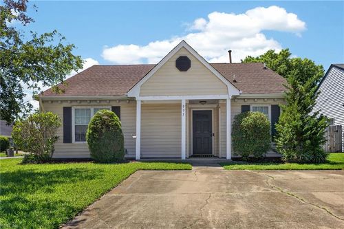 993 Culver Ln, Virginia Beach, VA, 23454-6775 | Card Image