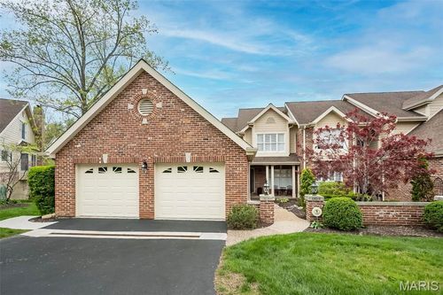 1519 Mallard Landing Ct, Chesterfield, MO, 63017-5588 | Card Image