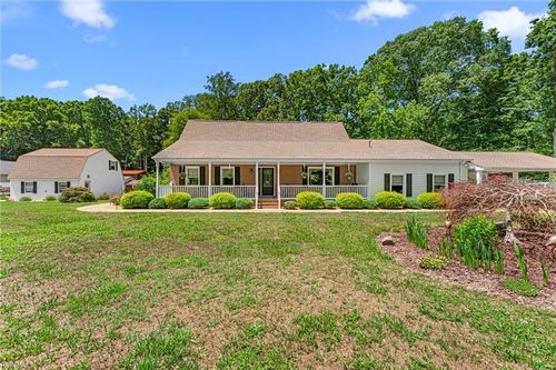 5479 Jonquil Ln, Gloucester, VA, 23061-4132 | Card Image