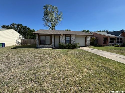9750 Hidden Swan, San Antonio, TX, 78250-4825 | Card Image