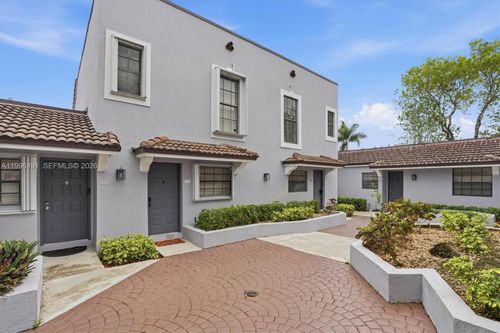 11719 Nw 11th St, Pembroke Pines, FL, 33026-4340 | Card Image