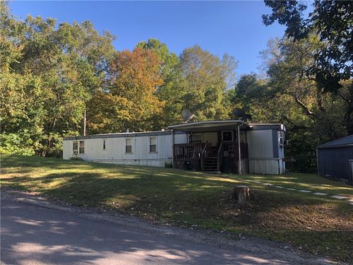 293 College Ave, Mc Clellandtown, PA, 15458-1407 | Card Image