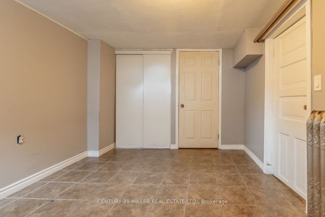 124 Gladstone Ave, Home with 6 bedrooms, 5 bathrooms and 8 parking in Hamilton ON | Image 17