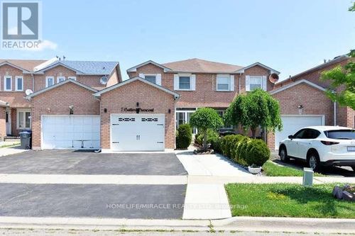 7 Cutters Crescent, Brampton (Fletcher's West), ON, L6Y4J9 | Card Image