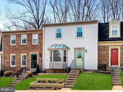 10326 Mockingbird Pond Ct, BURKE, VA, 22015-3764 | Card Image