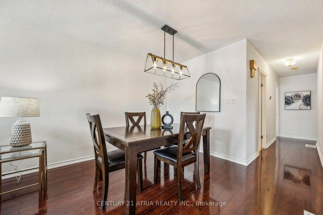62 Guildwood Dr, House attached with 4 bedrooms, 1 bathrooms and 2 parking in Hamilton ON | Image 9