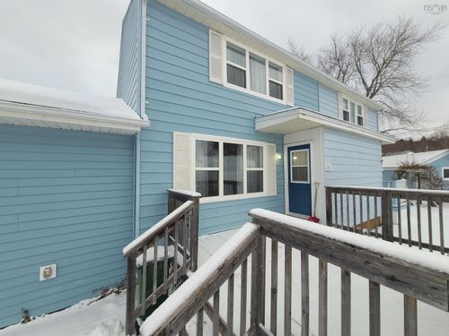 31 Hillside Dr, Cornwallis Park, NS, B0S1H0 | Card Image