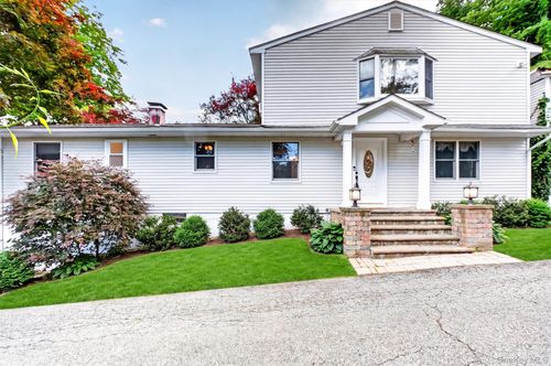 88 Pines Bridge Rd, Mount Kisco, NY, 10549-4112 | Card Image