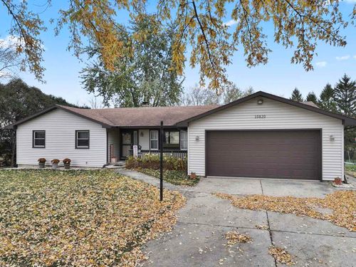 10820 Bonnie Brae Rd, Huntley, IL, 60142-7000 | Card Image