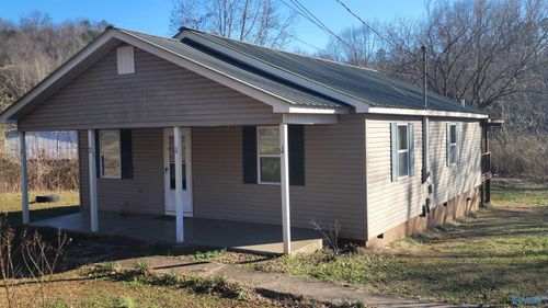 3802 Edmonds Dr, Scottsboro, AL, 35769-3524 | Card Image