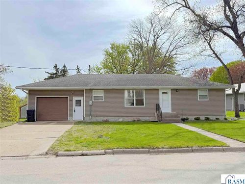 812 Main St N, Minnesota Lake, MN, 56068-3127 | Card Image
