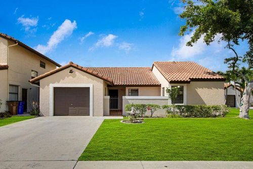 45 Columbia Ct, Deerfield Beach, FL, 33442-9118 | Card Image