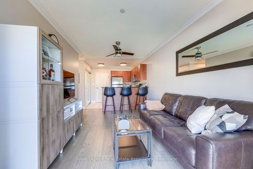 309-8 Harris St, Cambridge, ON, N1R8R1 | Card Image