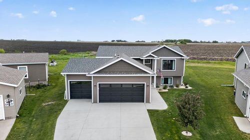 57 4th Ave Se, Kasson, MN, 55944-2904 | Card Image
