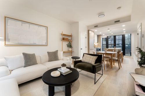 197 King Edward Ave W, Vancouver, BC, V5Y4B4 | Card Image