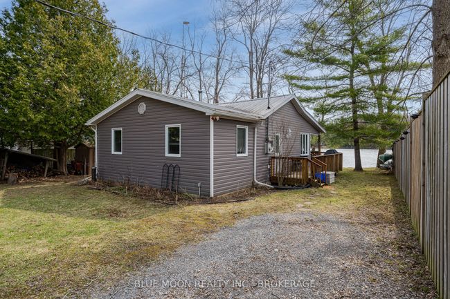 1058 Memory Lane, House other with 2 bedrooms, 1 bathrooms and 6 parking in Verona ON | Image 4