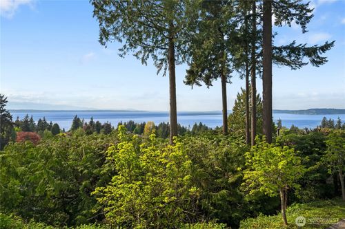 7393 Braemar Dr, Edmonds, WA, 98026-5135 | Card Image