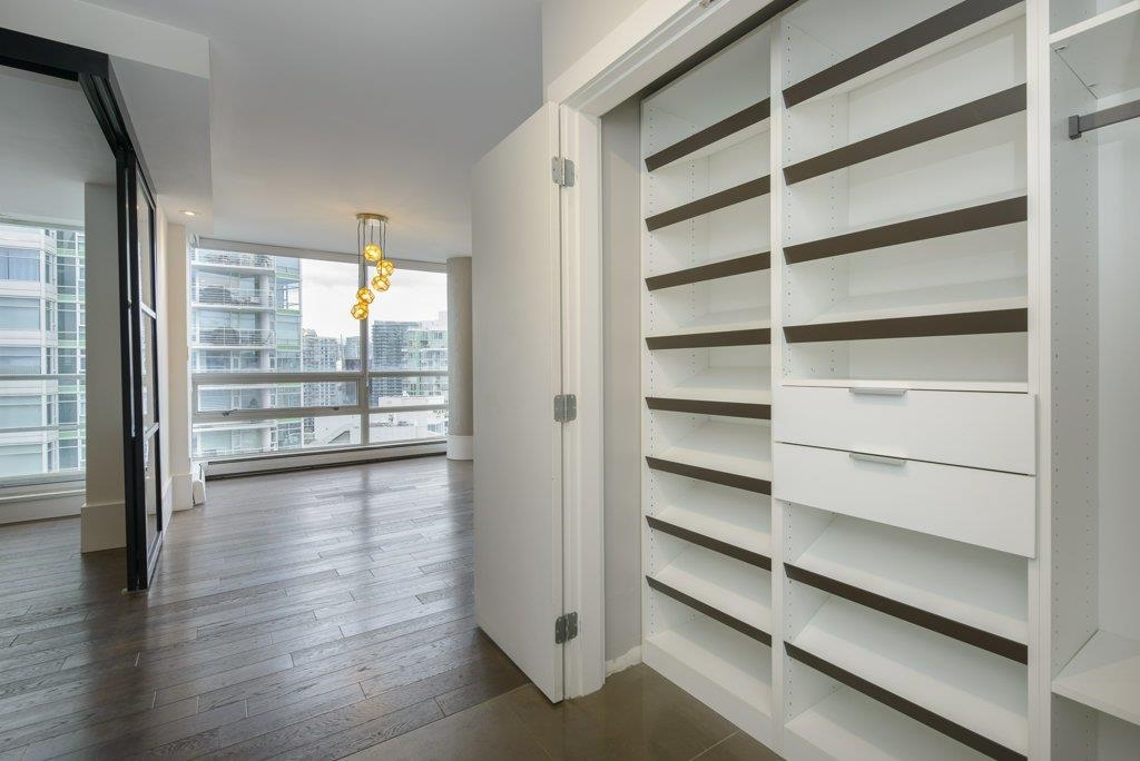 2203 - 1201 Marinaside Crescent, Condo with 2 bedrooms, 2 bathrooms and 2 parking in Vancouver BC | Image 30
