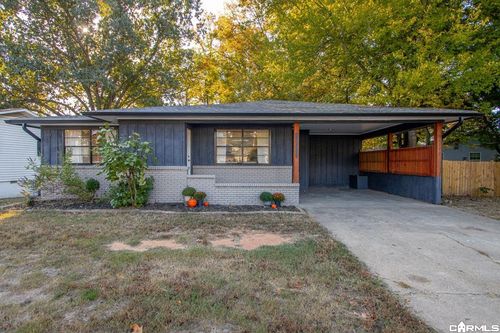 1111 E North St, Benton, AR, 72015-3530 | Card Image