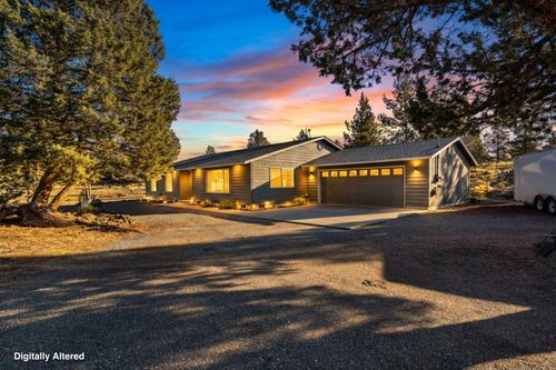 5800 Nw 66th Ln, Redmond, OR, 97756-8954 | Card Image