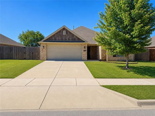 910 Silverthorn Dr, Centerton, AR, 72719-6042 | Card Image