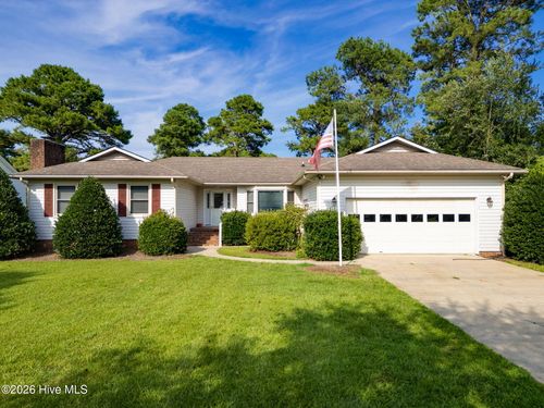 1011 Pelican Dr, New Bern, NC, 28560-9033 | Card Image