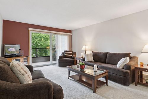 apt-208-2230 Midland Grove Rd, Roseville, MN, 55113-3863 | Card Image