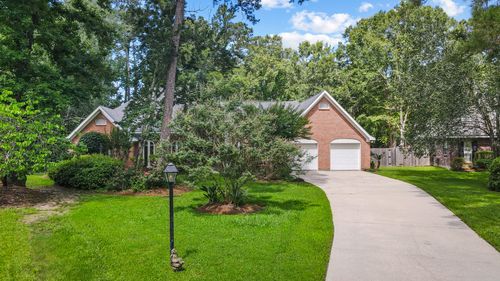 8008 Casey Ct, Mandeville, LA, 70448-7514 | Card Image
