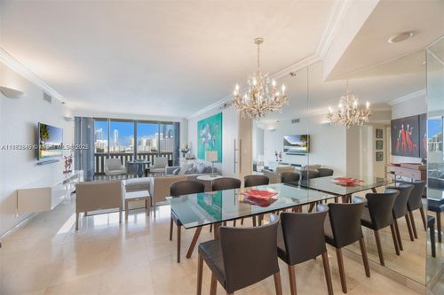 801-3000 E Island Blvd, Aventura, FL, 33160 | Card Image