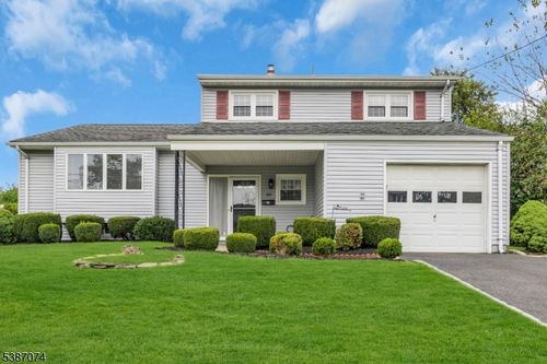 118 Osceola Ave, Middlesex, NJ, 08846-1806 | Card Image