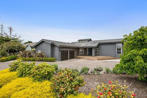 405 Kelly Ave, Half Moon Bay, CA, 94019 | Card Image