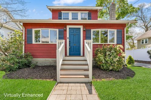 18 Fales Rd, Dedham, MA, 02026-3308 | Card Image