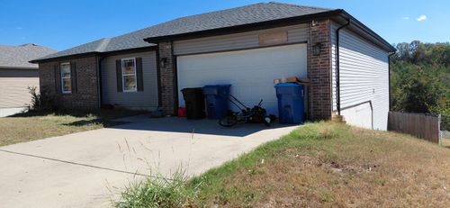 487 Amber Ave, Hollister, MO, 65672-5883 | Card Image