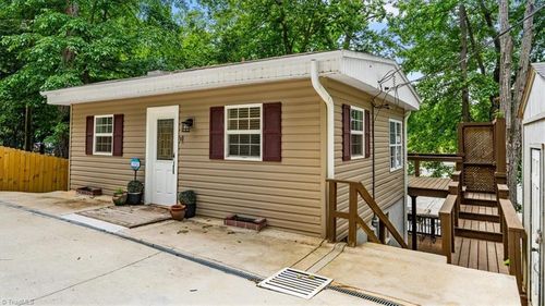 718 Lake Drive 9, Lexington, NC, 27292-8210 | Card Image
